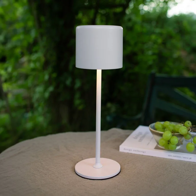 Accu-tafellamp Filo voor buiten de Markslöjd en Blanc – photo du produit