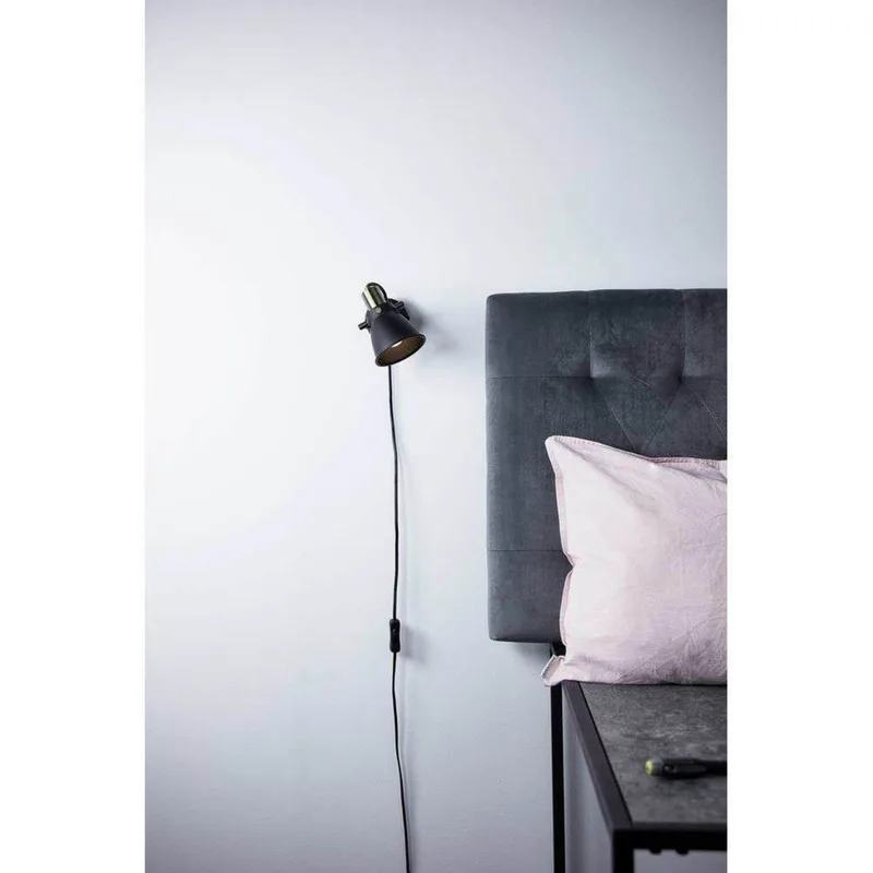 Alton Wandlamp Black fra Markslöjd – produktbillede