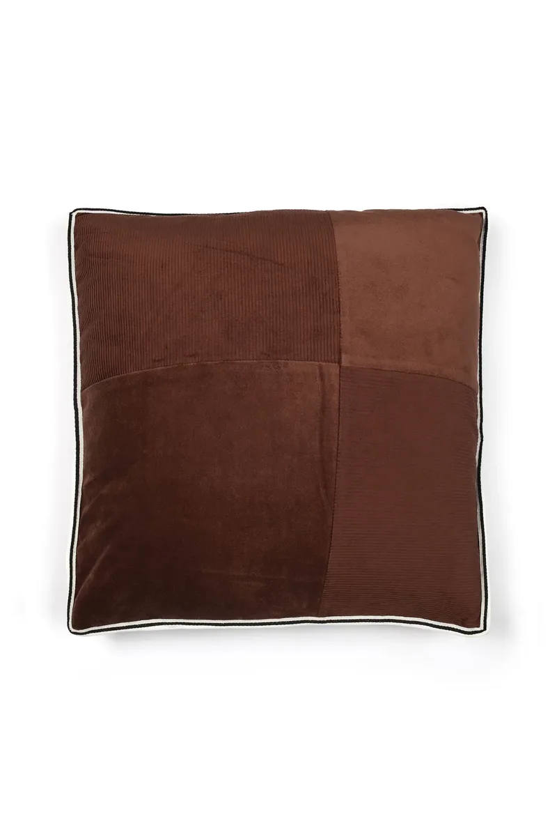 Arna Kissen Rot 50x50 cm von Markslöjd – Produktfoto
