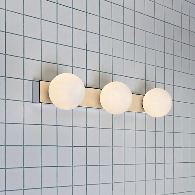Badkamer-wandlamp Mini by Markslöjd in Chrome, White – product photo 3 of 3