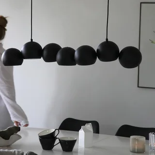 Cupolo hanglamp, ijzer, lengte 101 cm, 7-lamps von Markslöjd in Schwarz – Produktfoto 2 von 2
