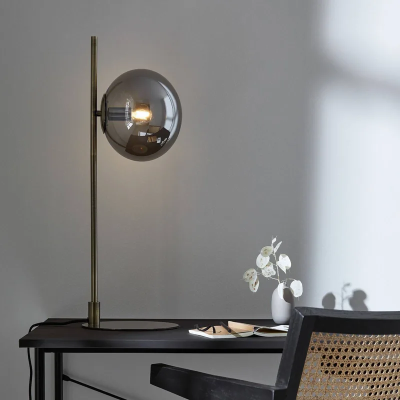 Dione tafellamp, messing/rookgrijs, glas, ijzer by Markslöjd in Brass, Rookgrijs – product photo 2 of 2