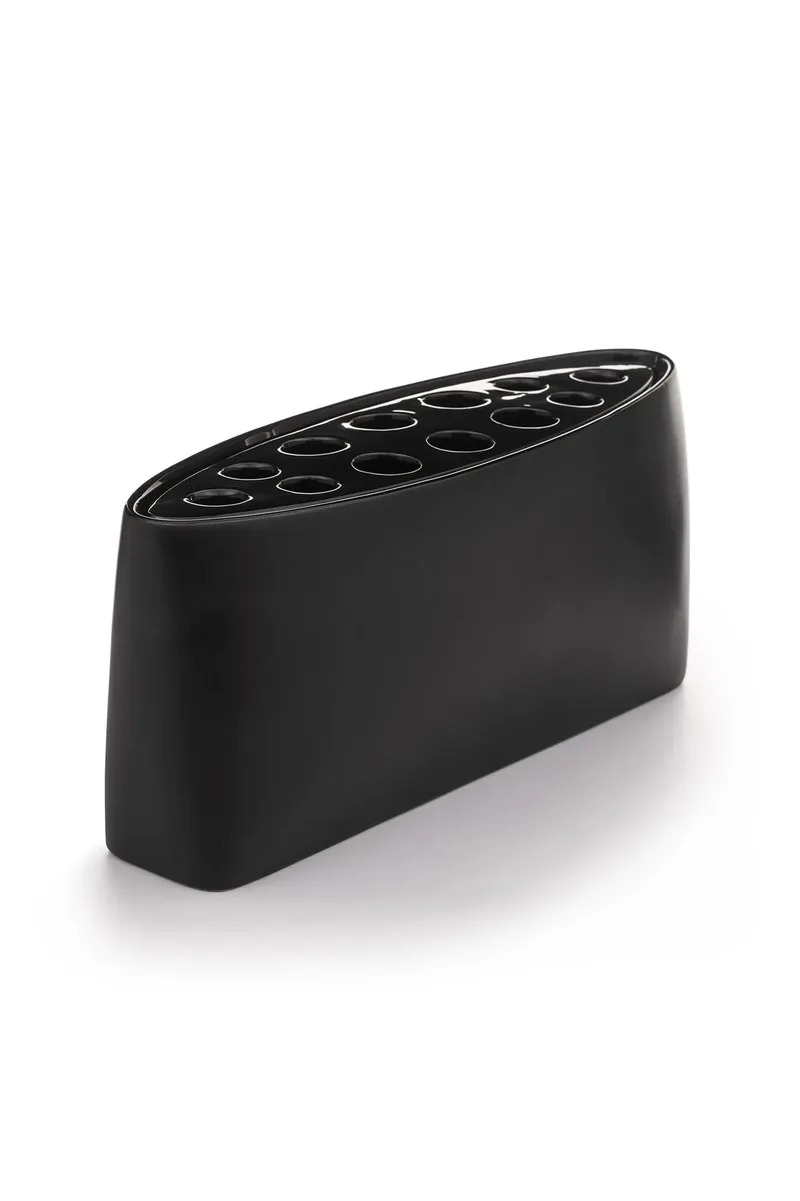 Eia Keramikvase Schwarz by Markslöjd – product photo