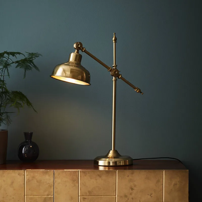 Grimstad tafellamp, antiek ijzer, hoogte 56cm van Markslöjd in Messing – productfoto 2 van 3
