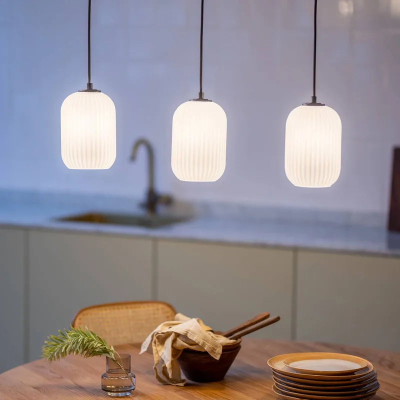 Hanglamp Cava, staalkleurig, 3-lamps, glas von Markslöjd in Staal, Opaal – Produktfoto