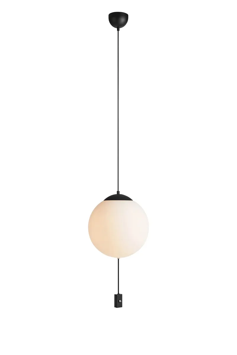 Here Deckenlampe Weiß von Markslöjd – Produktfoto
