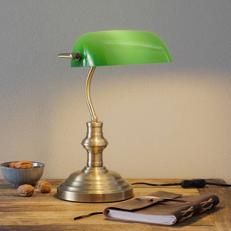 Bankers klassisk bordlampe 42 cm grøn fra Markslöjd i Antiek-messing, Grøn – produktbillede