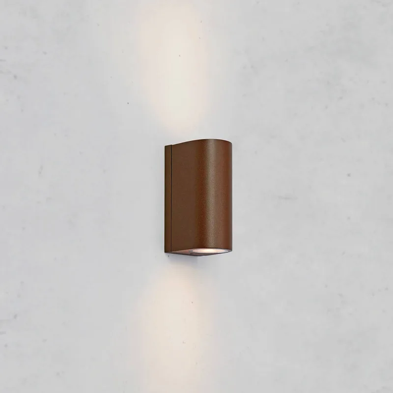 LED buiten wandlamp Alor, 2-lamps, IP65, dimbaar de Markslöjd en Marron – photo du produit