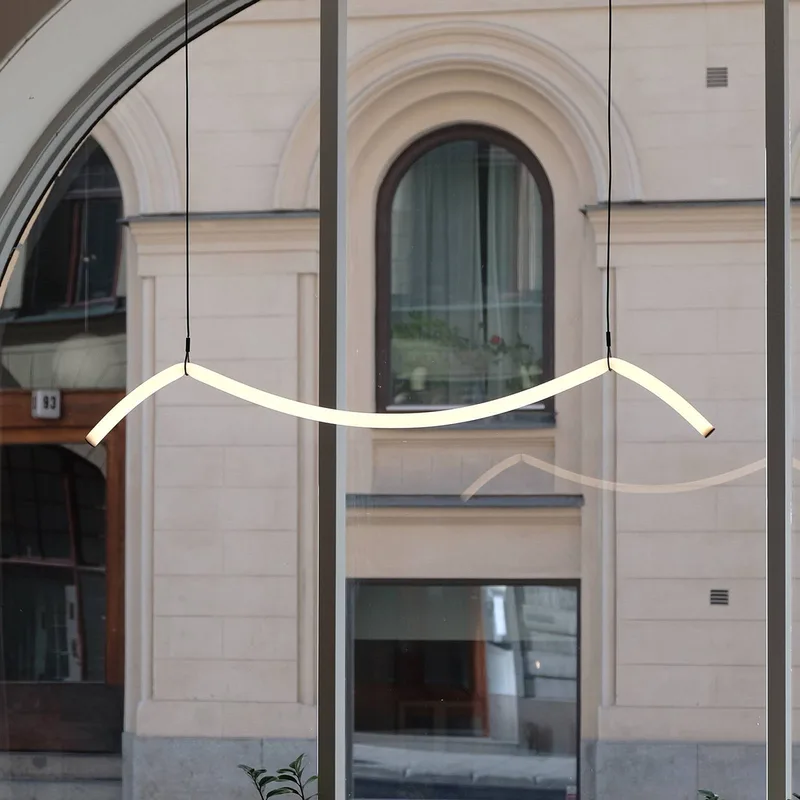 LED hanglamp Melt, zwart/wit, 112 cm lang by Markslöjd in White, Black – product photo