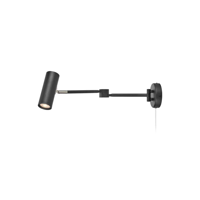 LED wandlamp Arlo, zwart, stekker, lengte 55 cm, dimbaar fra Markslöjd i Sort, Gennemsigtig – produktbillede