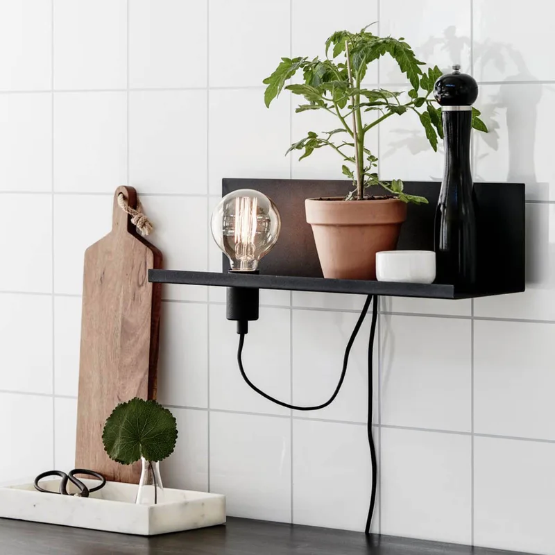 Multi wandlamp, strijkijzer, USB-oplaadaansluiting de Markslöjd en Noir – photo du produit 5 sur 5