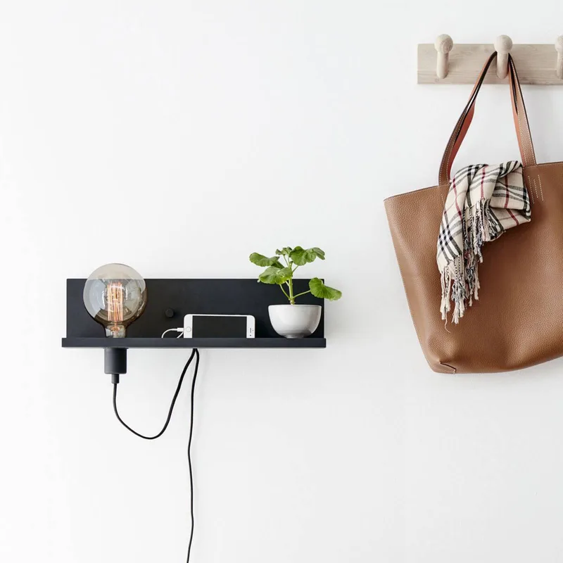 Multi wandlamp, strijkijzer, USB-oplaadaansluiting de Markslöjd en Noir – photo du produit 2 sur 5
