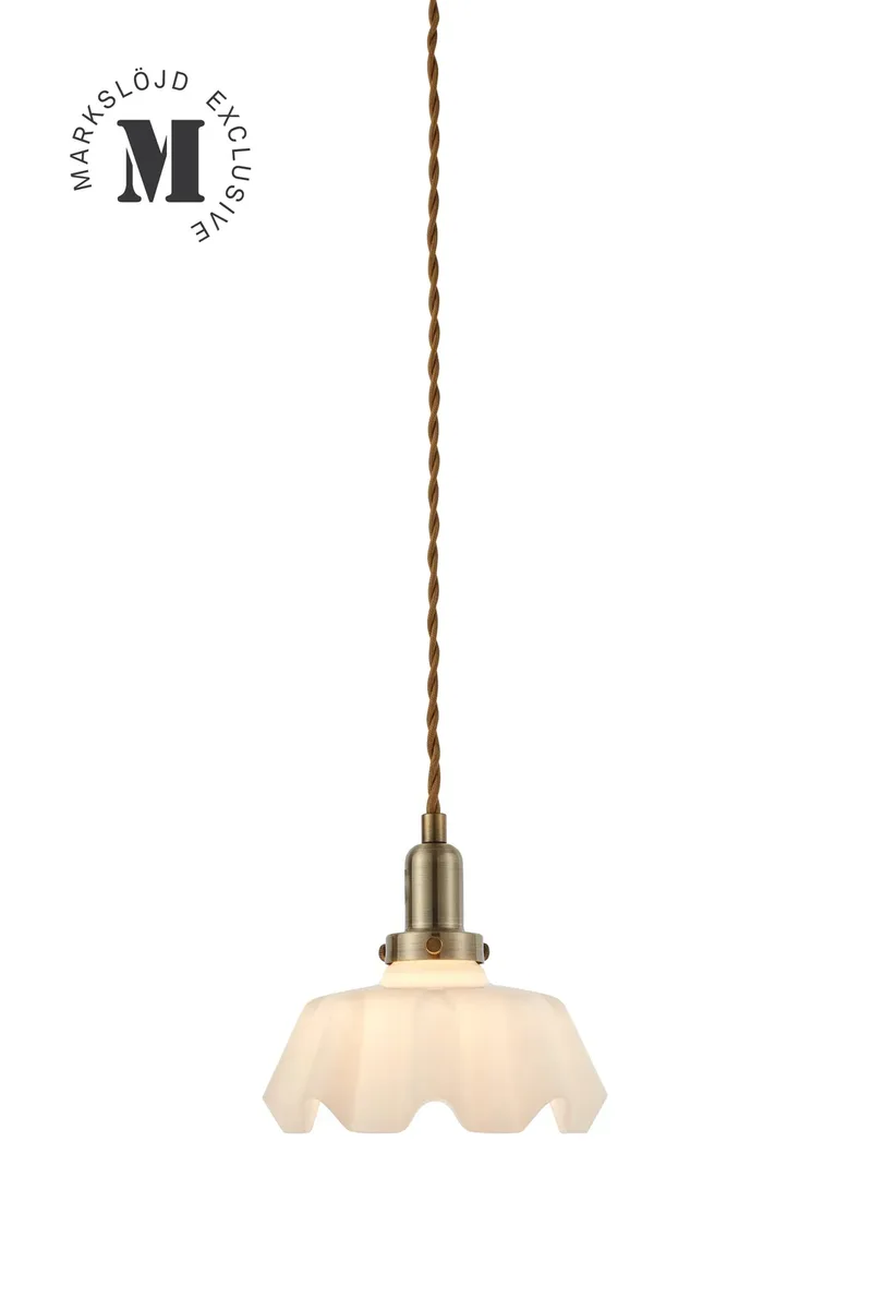 Ona Fensterlampe Messing 18 cm von Markslöjd – Produktfoto
