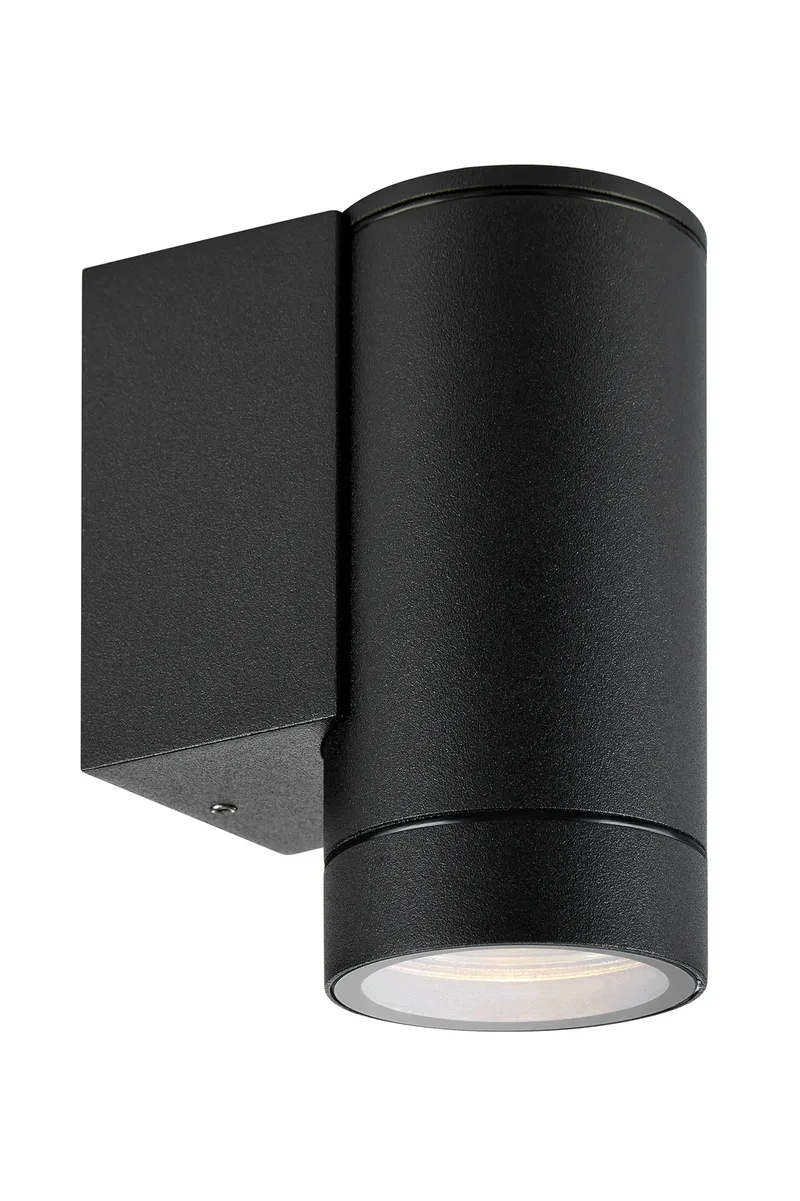 Pipe Fassadenlampe Schwarz von Markslöjd – Produktfoto