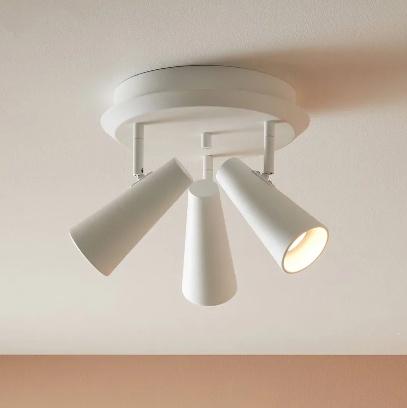 Plafondlamp Crest van metaal 3-lamps fra Markslöjd i Hvid – produktbillede