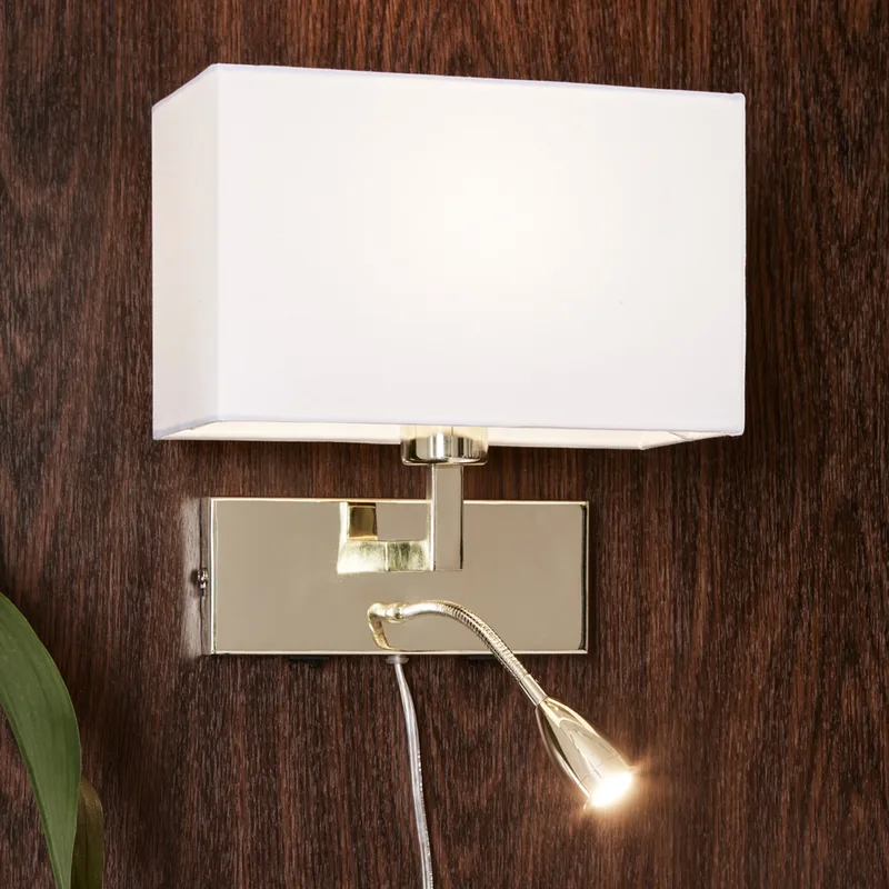 Savoy 2 Wandlamp Brass/White by Markslöjd – product photo