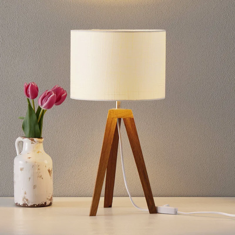 Stilren bordslampa Kullen från Markslöjd i Brun, Vit – produktbild