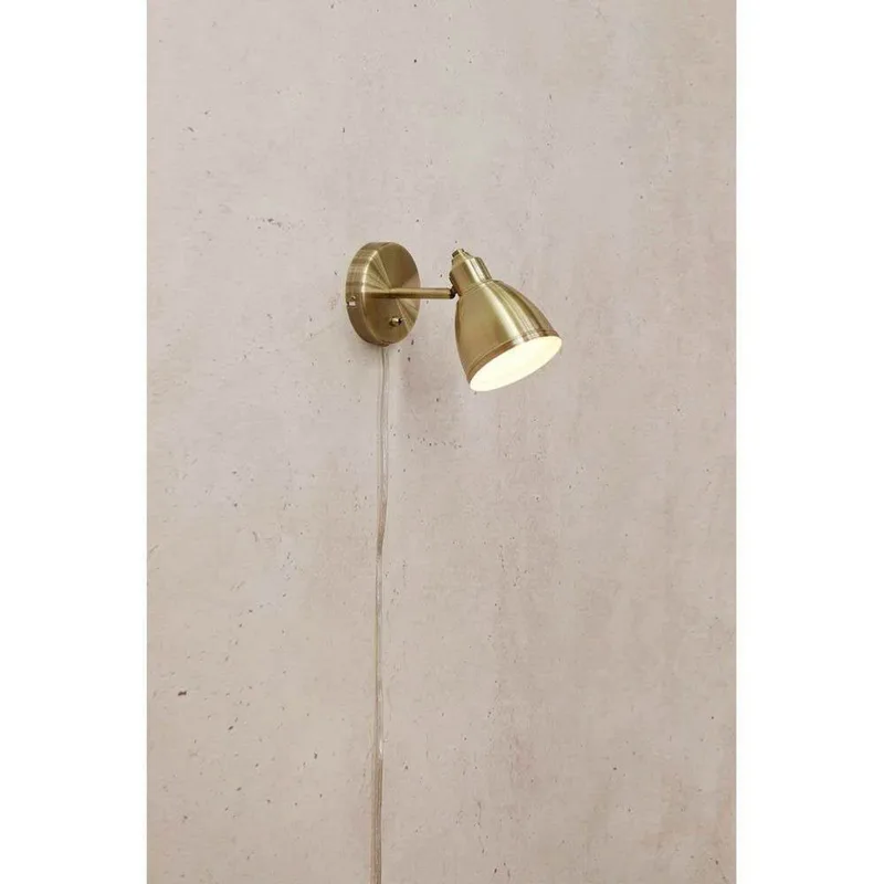 Story Wandlamp Antique Brass von Markslöjd – Produktfoto