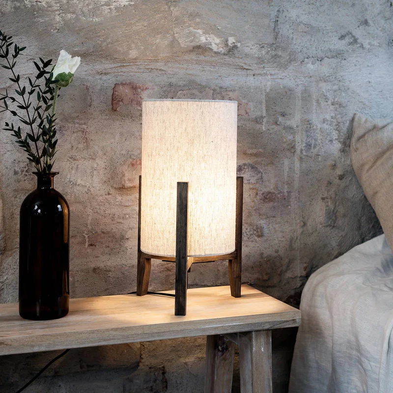 Tafellamp Eruca, hoogte 39 cm, bruin/beige, hout/linnen van Markslöjd in Bruin, Beige – productfoto