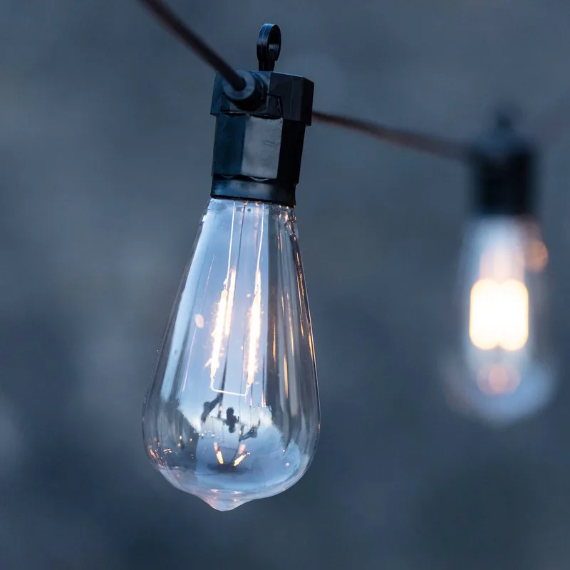 Tuin 24 LED lichtkettingen Peer 10-lamps ST64 van Markslöjd in Zwart, Helder – productfoto