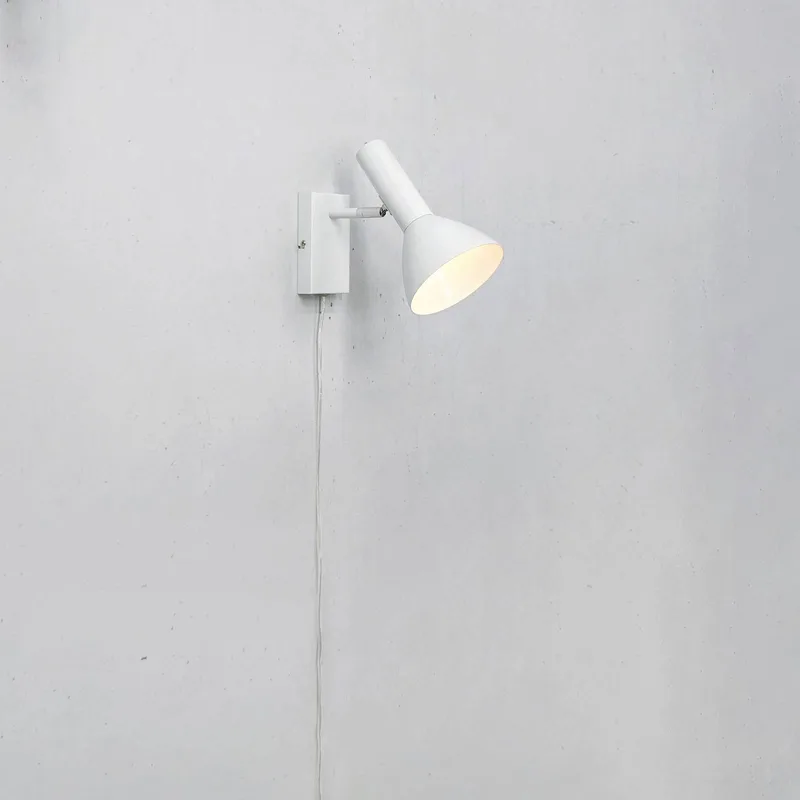 Wandlamp Metro, met kabel en stekker van Markslöjd in Wit – productfoto