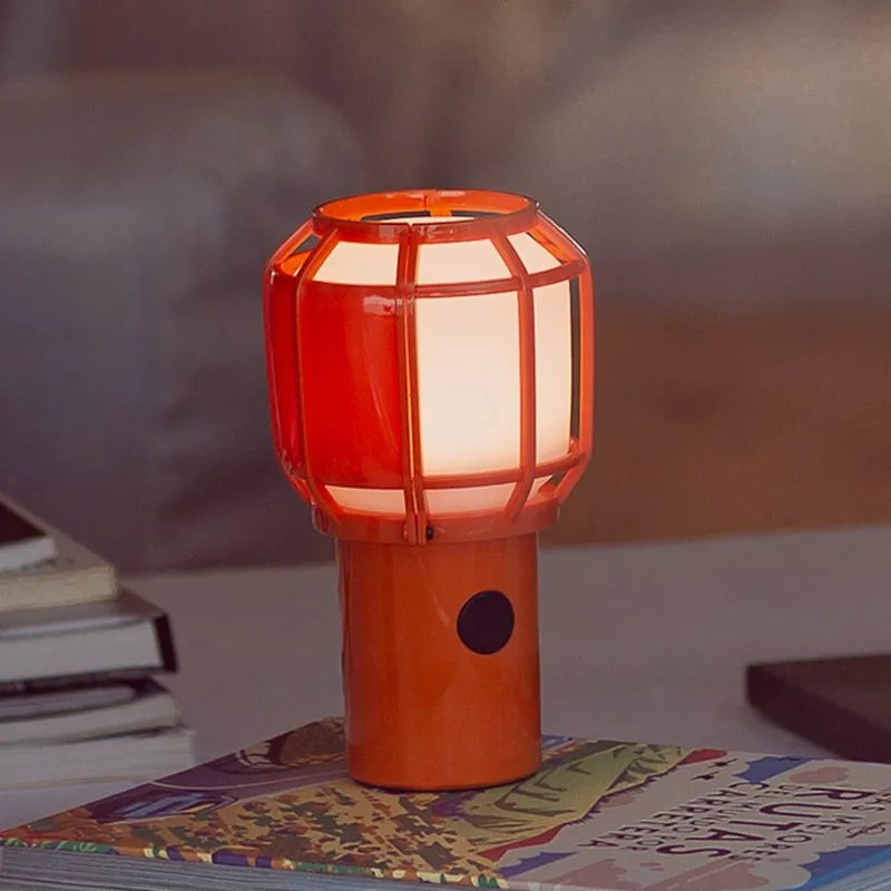 Chispa LED accu-terraslamp IP44 van Marset in Oranje – productfoto