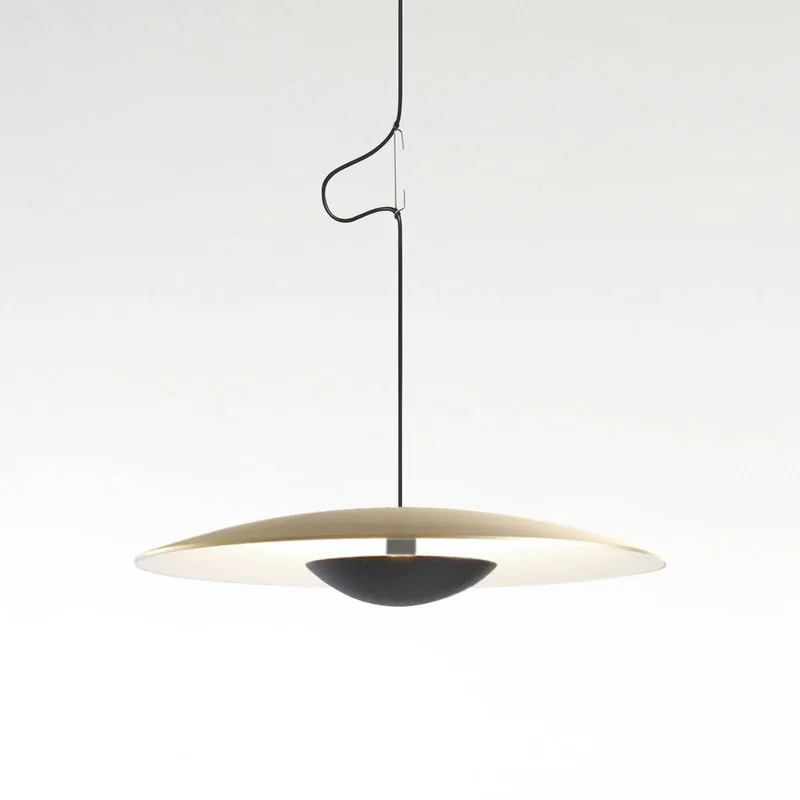 Ginger LED hanglamp, Triac Ø32 cm messing/wit van Marset in Messing, wit, zwart – productfoto