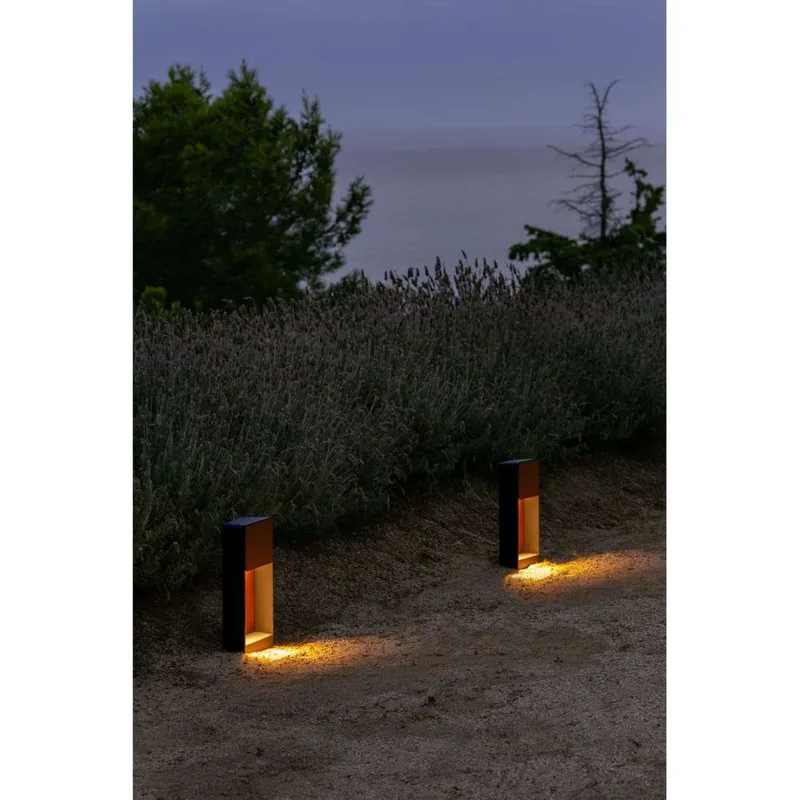 Lab B35 Bollard Graphite Grey/Rust Texture - Marset - Metaal van Marset – productfoto