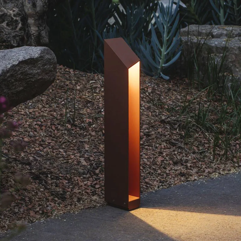 LED sokkellamp Domus hoogte 55 cm roestkleurig aluminium by Marset in Roest – product photo