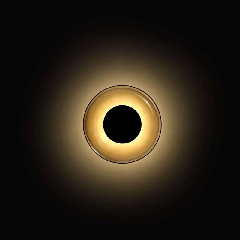 LED wandlamp Aura, Ø 18 cm, rookgrijs/transparant de Marset en Rookgrijs – photo du produit