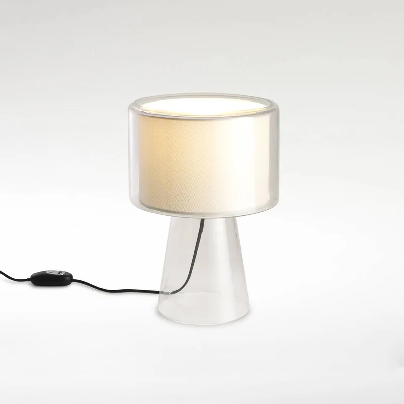 Mercer tafellamp, polyester, Ø 29 cm by Marset in Parelwit – product photo