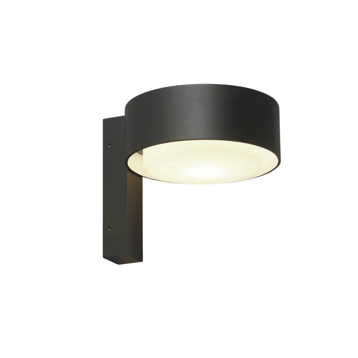 Plaff-on! A IP65 Wandlamp by Marset – product photo
