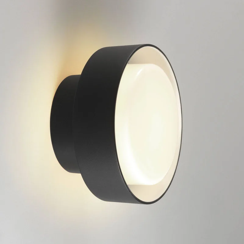 Plaff-on! LED buitenwandlamp, IP65, Ø16cm by Marset in Zwart, opaal – product photo