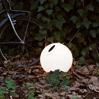 Bowl lichtbol voor buiten Ø 35cm van Martinelli Luce in Wit, Zwart, Oranje – productfoto 2 van 5