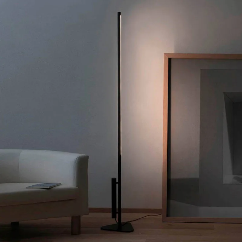 Colibrì LED vloerlamp buisvormig von Martinelli Luce in Schwarz, Weiß – Produktfoto