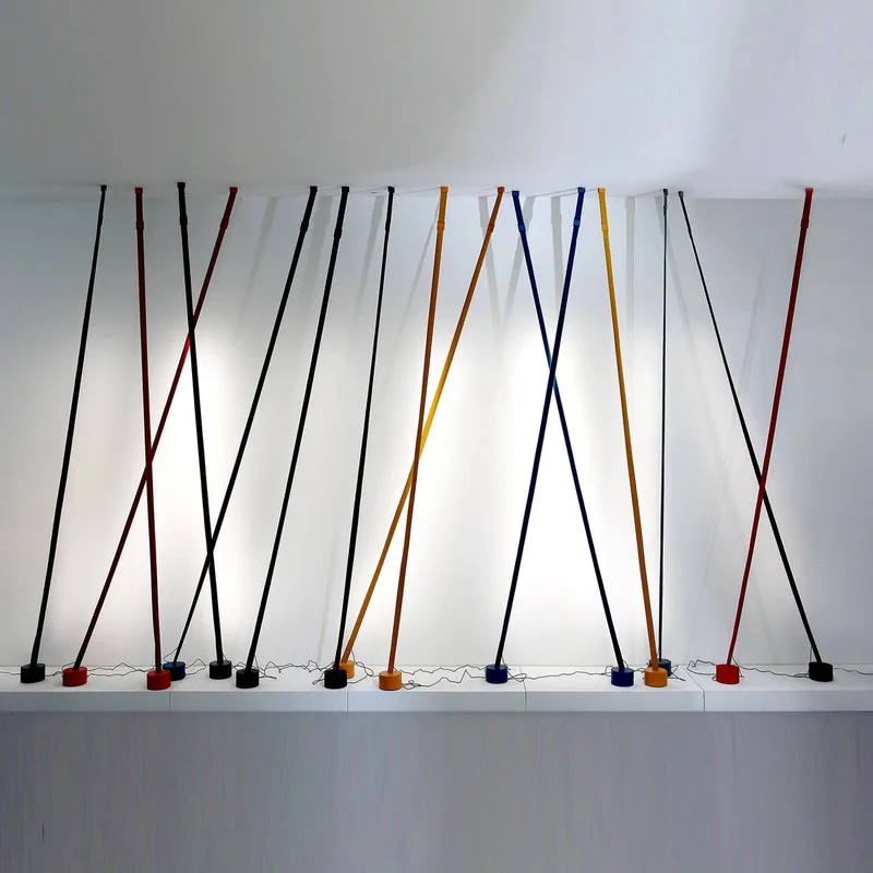 Elastica vloerlamp als band by Martinelli Luce in Red – product photo 2 of 5