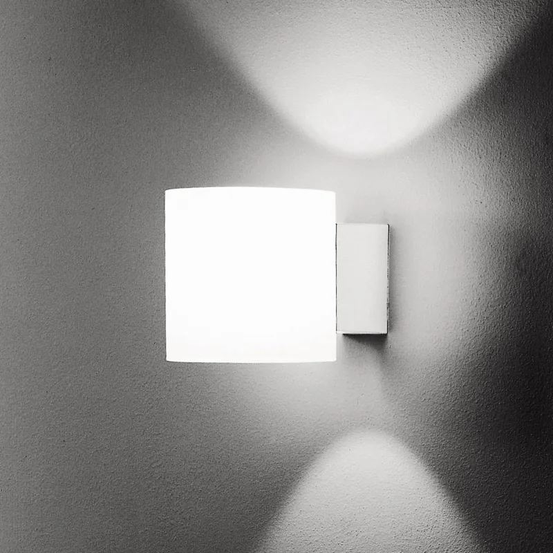 Tube wandlamp, glazen kap 10 cm by Martinelli Luce in White – product photo