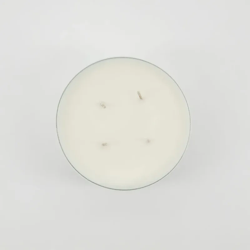 Geurkaars White Garden groot van Meraki in White Garden groot – productfoto 3 van 3
