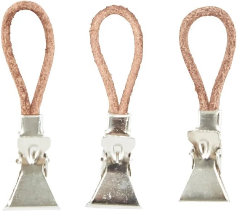 handdoek clips leer 10 stuks - BadkameraccessoiresKeukenaccessoires - koolstofstaal- leer - 5 centimeter x 1,5 centimeter von Meraki in Beige, Silber – Produktfoto