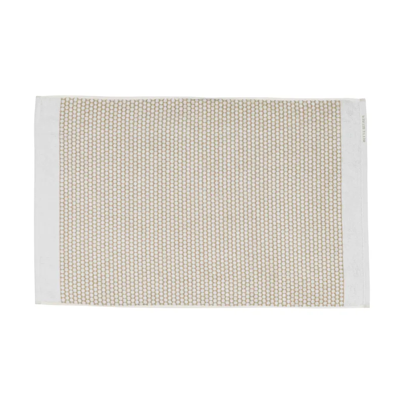 Grid Badezimmerteppich 50x80cm Sand-off white by Mette Ditmer – product photo