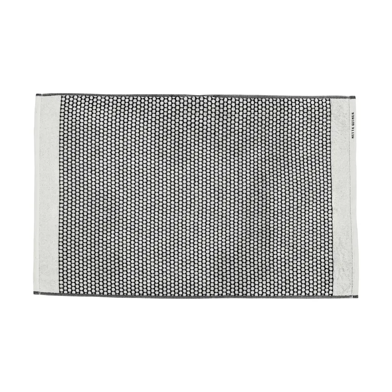 Grid Badezimmerteppich 50x80cm Schwarz-off white by Mette Ditmer – product photo
