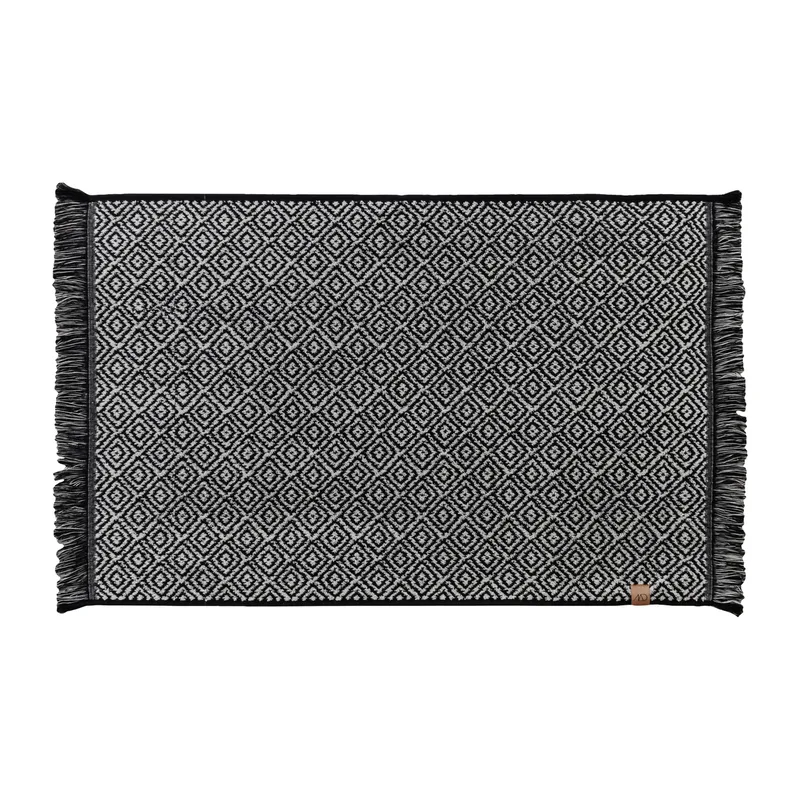 Morocco Badezimmerteppich 50 x 80cm Black-white by Mette Ditmer – product photo