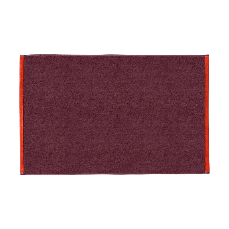 Soft Badezimmerteppich 50x80 cm Red-Grey (röd-grå) by Mette Ditmer – product photo
