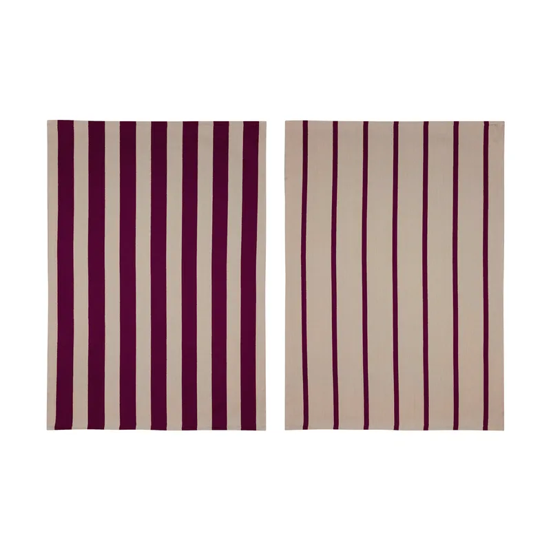 Stripes Küchenhandtuch 50x70 cm 2er-Pack Red-Beige (röd-beige), 50x70 cm by Mette Ditmer – product photo