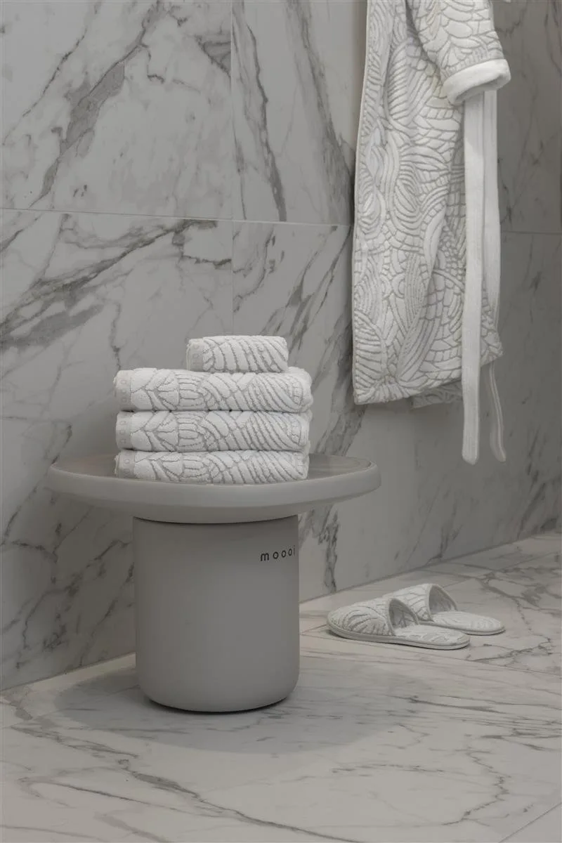 Dodo Pavone - Douchelaken - 70x140 / 28x55 Inch van Moooi in Wit – productfoto