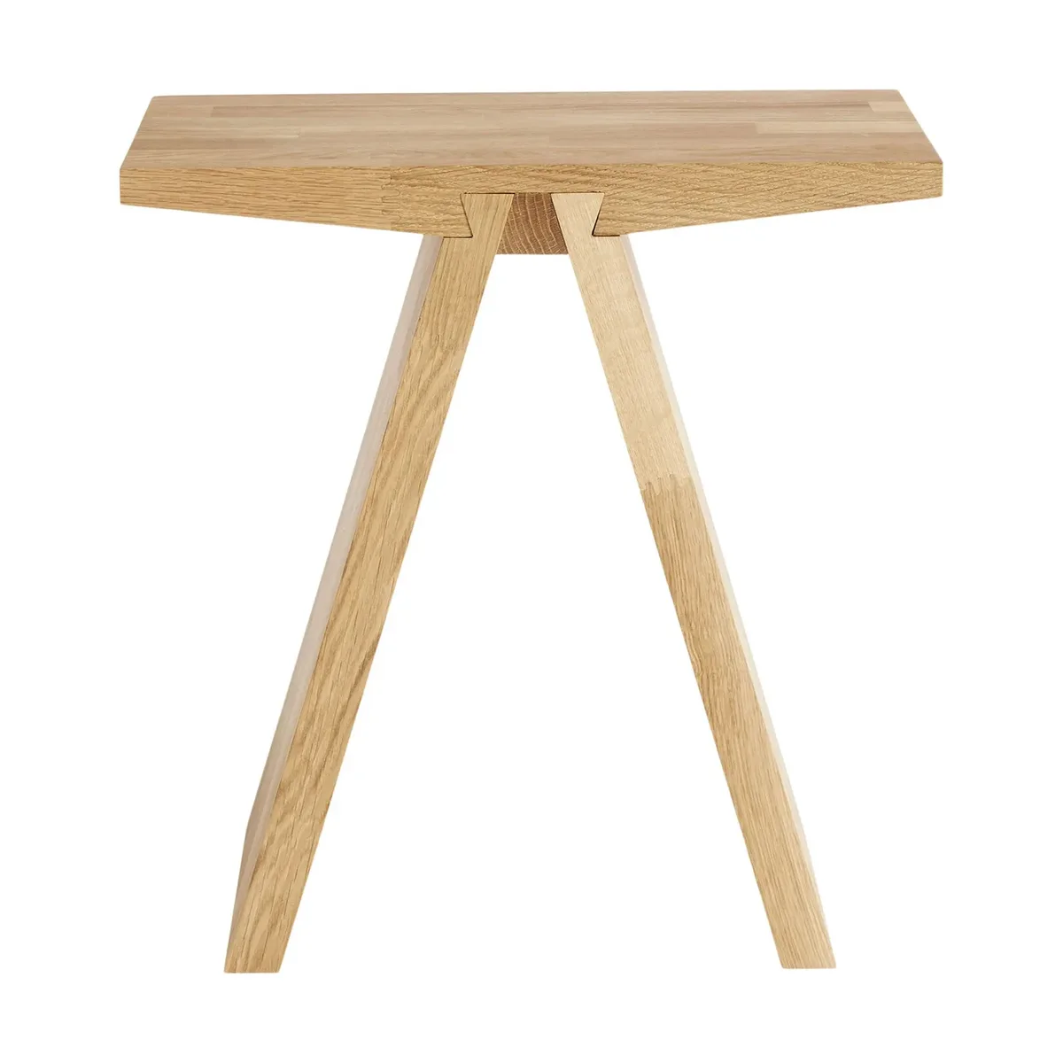 Angle Hocker 45x45x29 cm Eiche van MUUBS – productfoto