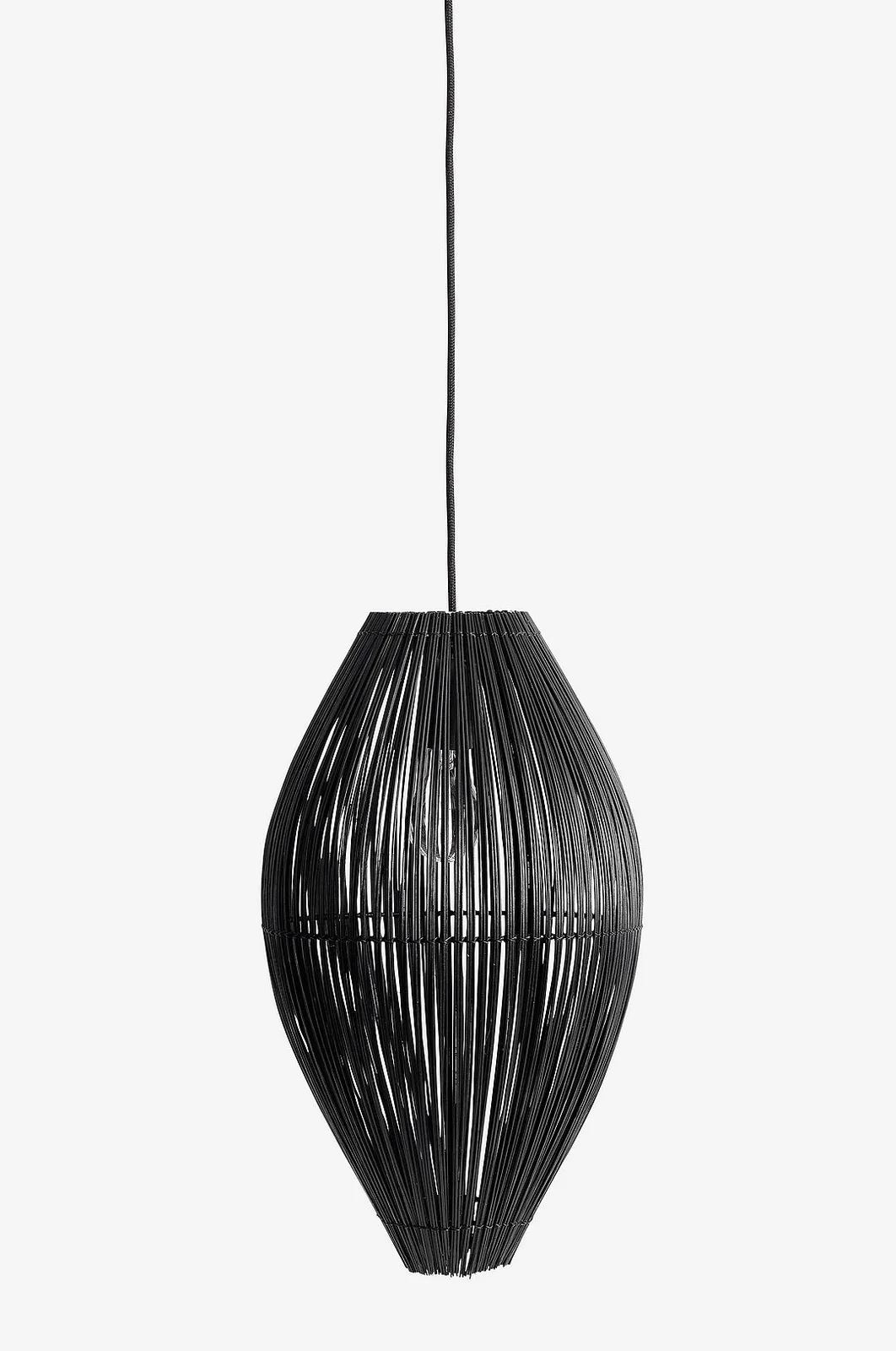 Taklampa Fishtrap M - Takpendlar - Från Homeroom von MUUBS in Schwarz – Produktfoto