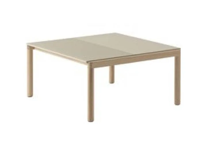 Couple Coffee Tisch 80 X 84 von Muuto – Produktfoto