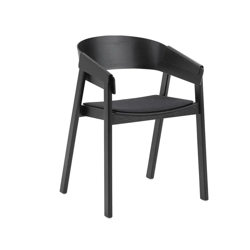 Cover Armlehnstuhl verkleideter Sitz Remix 183-black van Muuto – productfoto