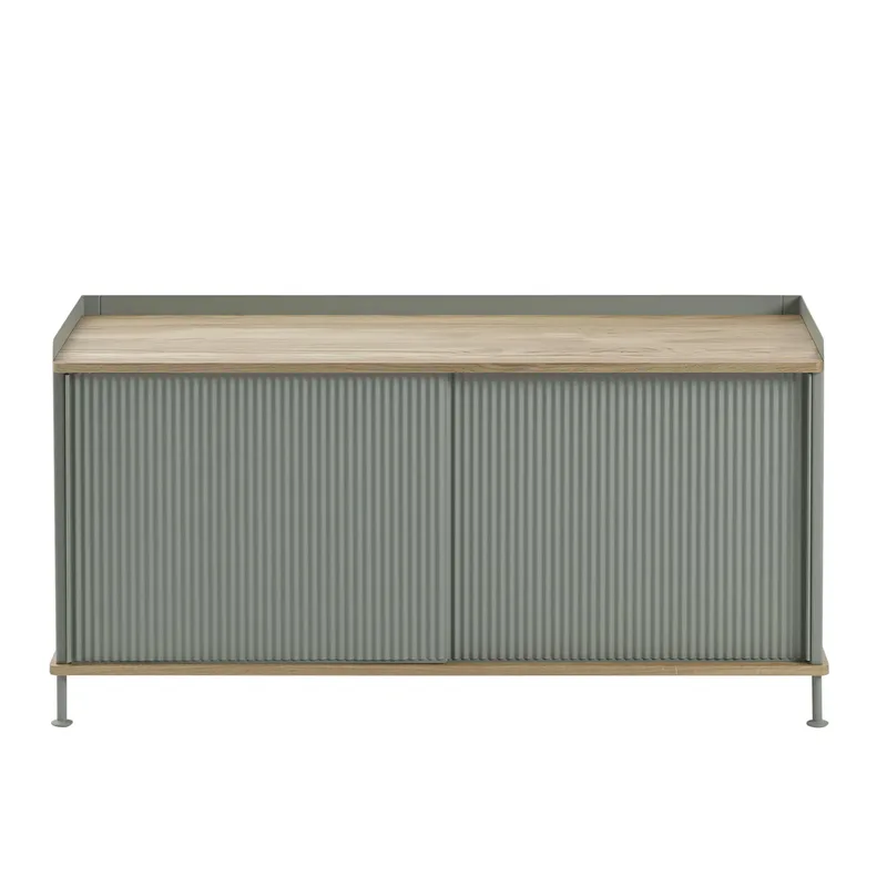 Enfold Sideboard niedrig 125x45x63 cm Oak-Dusty green von Muuto – Produktfoto